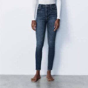 Zara Dark Wash‎ Light Distressing Straight Leg High Rise Stretch Women’s 10 EUC